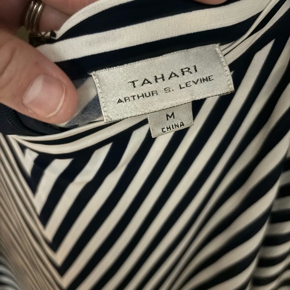 Tahari Arthur Levine Black & White Striped Cotton Pencil Skirt Size M - Picture 2 of 5